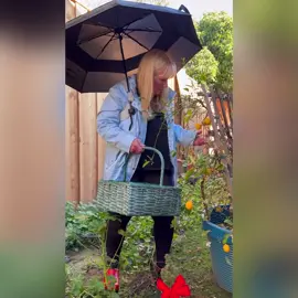 #Huriia #umbrella #umbrella #handsfree #wearable #freedom 