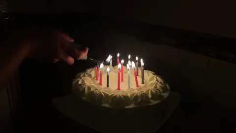 I just don‘t want to forget all of this  #visualdiary#birthdaycake#cinematicvideo#cinematicbirthday#romanticizeyourlife#memories#shotoniphone#videodiary  