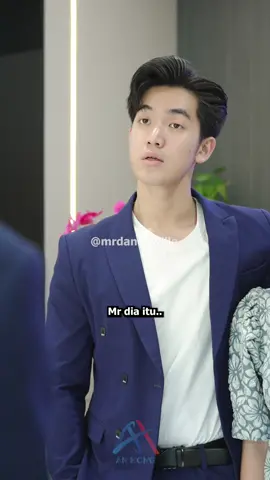 Gak sopan dengan calon istriku! @Kelly 🍒 @Mey Kilta @Tribelley #drama #dramatiktok #tiktokviral #tiktokshortfilm #fyptiktok #fyp #foryou #trending #TikTokSeries #TikTokIndonesia #romance #romantis #anhong @Anhong Media International ‼️THIS IS A WORK OF FICTION AND CREATIVITY, ANY RESEMBLANCE TO AN ACTUAL EVENTS ARE COINCIDENTAL‼️