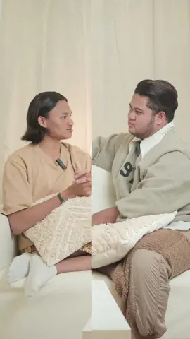 Korang tengoklah Yuti memang tak boleh control dah dia punya sendawa weh hahaha! Btw malam ni geng first episode 10 malam 🤣 #podcast #interview #rnrpodcastmy 