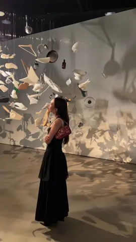 Major main character energy with the “IT” bag. I’m obsessed! @Valentino   #LocòBag 