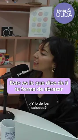 Cómo das ABRAZOS dice MUCHO de ti!! Nos lo explicó Jordi Reche, experto en lenguaje corporal, y ahora no puedo fijarme en otra cosa!!! Tenéis la entrevista completa del Tenía la duda en mi canal de Youtube :) #comunicacion #abrazo #lovelanguage #bodylanguage #curiosidaeds #fyp