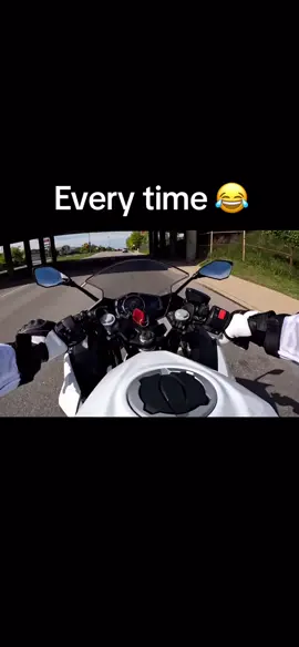 I have an adidction to THIS on a motorcycle #motorcycle #kawasaki #ninja #fyp 