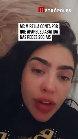 MC Mirella, que havia aparecido em suas redes sociais bastante abalada e chorando nesta quinta-feira (8/6), explicou o motivo de estar tão abatida. A cantora revelou que era seu #aniversário e todo o planejamento da comemoração tinha dado errado, fazendo com que ela cancelasse a festinha que faria com as amigas. Reportagem no link #TikTokNotícias #EntretêNews