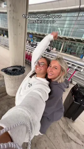 when the vibes are already THIS GOOD before the trip has even begun😇😇✋✋😃 (sets are @White Fox Boutique code SPENCERBTIKTOK) #girls #relatable #travel #airport 