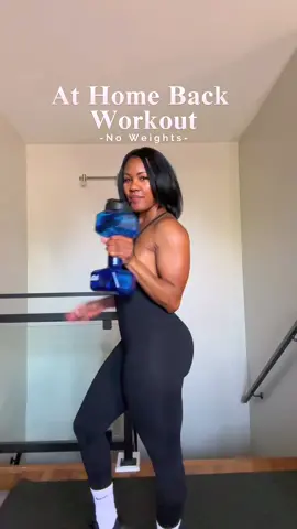 You asked. It’s finally here!!Here are 3 gym back workouts that you can do from home or in your hotel room 😉. No Weights Needed!!!!! Simply grab water bottles like we did, or any household items -can goods, bottles of wine, detergent, remote control. Whatever you have nearby 😉 and let’s get busy These exercises are designed to attacks different areas of your back and help get rid of back and bra fat. You can start off with 3 rounds then move up to 4 as long as you give us the reps we ask for 👊🏾 You got this. Hey, Save this video for both in the gym workout and home. We can’t wait to see what you do 🙌🏽 #curvfitness #noweightsneeded #backworkout #homeworkout #fitnessmotivation #fitover40 
