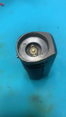 Nettoyage pin drag s et changement bouton #tiktoklongs #fyp #vap #reparation #voopoo #voopoodrag #dragx #drags 