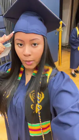 #fyp #highschool #trending #senioryear #graduation #phillytiktok #fypシ 