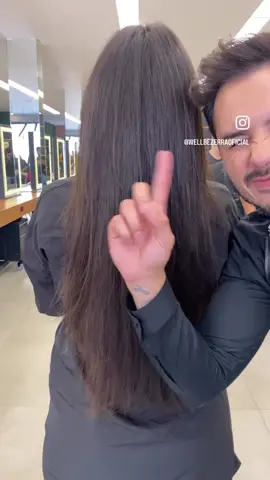 Marque uma amiga que orecisa ver este cabelo . #hair #hairdresser #cabeleireira #salãodebeleza #inspiraçãodecabelo #CabeleireiroTikTok #salãodebeleza #cuidadoscomcabelo #haircolor #cronogramacapilar #highlights #morenailuminada 