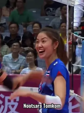 Nootsara Tomkom 😱 #nootsaratomkom #นุศราต้อมคํา #volleyball #volleyballworld #วอลเลย์บอลหญิง #วอลเลย์บอลหญิงทีมชาติไทย #fyp #viral #volley 
