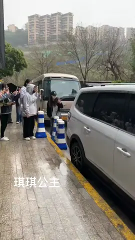 Tui nhìn mà xót.....nhưng mà vẫn thấy  bảo bối té vẫn dễ thưn với lại khả ái đúng hok mn:33333 #trantuanminh_chenjunming陈浚铭 #thương #xhhhhhhhhhhhhhhhhhhhhhhh #xuhuong #xh ##CapCut 