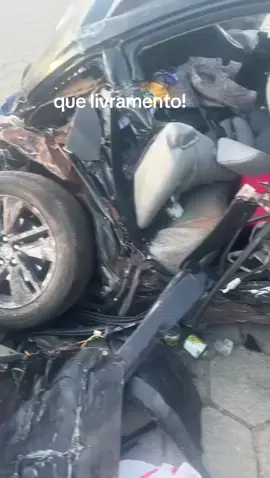 🙄🙄 #VozDosCriadores  #acidente #livramento #rescue #resgate #carro #mundo 