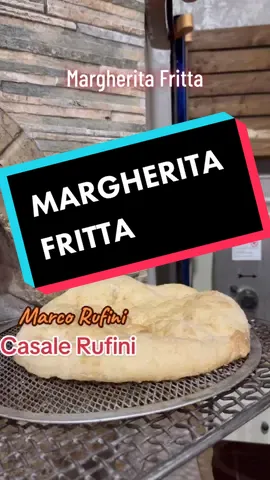 MARGHERITA FRITTA🍕🍕🍕  #casalerufini #rufini #rufinidal1963 #neiperte #foodblogger #pizza #pizzalover 
