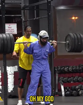 Its my super set for cleaning 🌝 #anatoly #gym #prank 