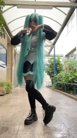 ( he / him )  cutest  idol  at  school  (★≧▽^))★☆  #hatsunemiku #miku #mikucosplay #hatsunemikuvocaloid #vocaloid #vocaloidcosplay #vocaloidmiku #fyp #foryou 