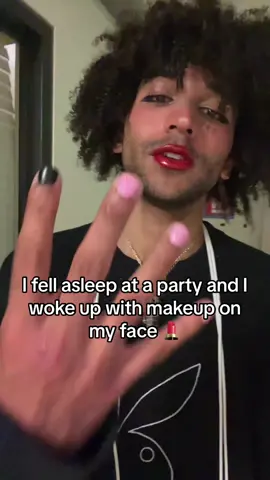 On my james charles type ish #meninmakeup #makeupformen #guyswearingmakeup #fypp #zbcxya 