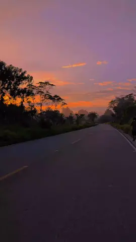 🌇#sunset #carretera #yatra 
