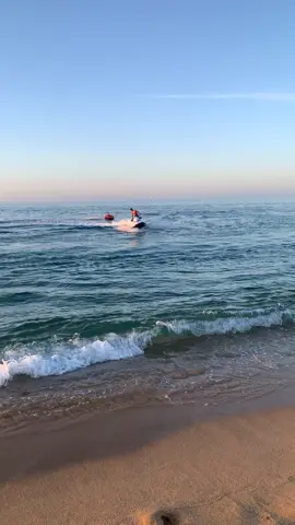 #tiktok #lalgerie💪👑🇩🇿 #capcut #fyp #jetski #laplayabrayan🏖🎉🤦🏾‍♂️ #edit #algeria🇩🇿 #yamaha #svho 