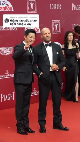 Replying to @Hoàng Hải   #jasonstatham #hollywood #Star #event #action #actor #viral #viralvideo #usa_tiktok #usatiktok #tiktokusa #tiktok 
