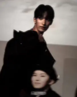 hes soo fineeee #seventeen #svt  #seventeenedit  #kpop  #dk  #dkseventeen  #dokyeom #dokyeomedit  #dkedit  #kpopedit  #kpopfyp  #foryou  #fyp  #velocity #edit #svt17cult #fansign