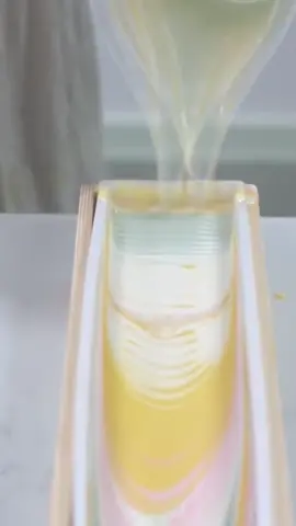 Gradient soap#soapcutting #makingsoap #soap #DIY #handmade #soapmakingtiktok #soapingmood #soapcuttingvideo #diysoap #fyp #soapmaking #handmadesoaps 