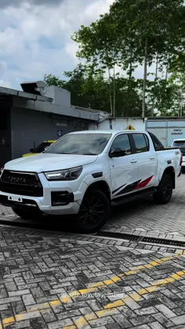 Cakepnya bikin orang tidak bisa tidur...🥹😍 #hilux #hilux4x4 #hiluxgrsport #hiluxgrsport4x4 #toyotahiluxrevo #hiluxdoblecabin #hilux2023 #hiluxownersclub #toyota #hiluxrevo #hiluxrevodoublecab #mobiltoyota #toyotajember #auto2000jember #toyotahilux4x4 #aziztoyotajember 