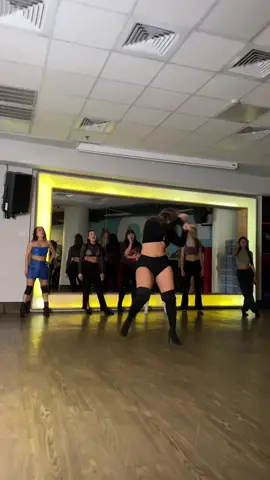 2M views on ig 😱🥰🙏🏼 “ride it” 🔥 👠 love teaching & dancing this one !  #rideit #dancer #choreography #heels #heelsdance #heelschoreography 
