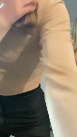 y me escribes #greenscreen #vidal #parati #famous #famous #parati #viraltiktok 