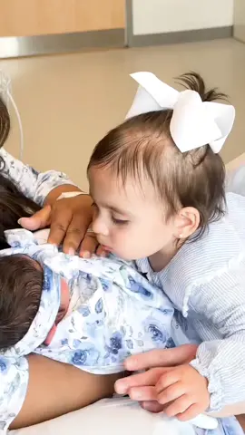 a sentence i never thought i’d be able to say: here’s a video of my DAUGHTERS meeting for the first time. 🥹🥲 my girls are proof to never say never, and to always trust in God’s timing. #pocketsofpeace #MomsofTikTok #twoundertwo #sisters #infertility #rainbowbaby 