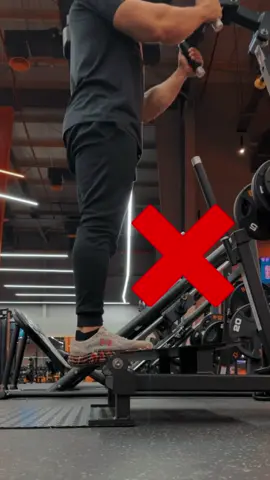 اسم التمرين: Standing Calves Raises #calves #tips #workouttips #نادي #نصيحة 
