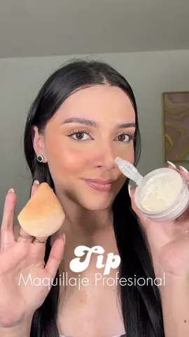 Te gusto este tip?💖 #borla #maquillaje #baking #trucomaquillaje #maquillajeprofesional 