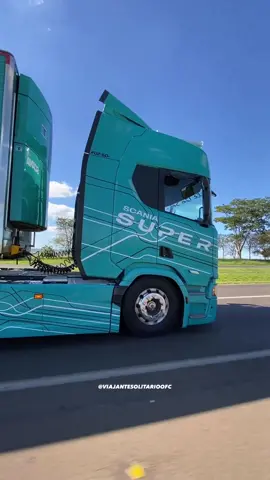 Scania Super! 😍 #viajantesolitarioofc✅ #caminhao #caminhaopaixao #caminhaoqualificado #caminhaotop #caminhaominhapaixao #caminhaoparastatus #caminhaobr #caminhaoarqueado #caminhaobrasil #caminhoes_top_br #caminhoes #caminhoesqualificados #caminhoesnaestrada #caminhoesbrasil #caminhoesecarretas #caminhoestop #scania #scaniav8 #scaniapower #scaniasuper #superscania 