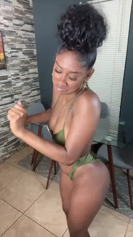 Looking for my birthday twin…drop y’all birthdays in the comments. 