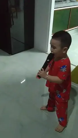 🥰🥰Messi nay được 2 tuổi rưỡi nha cô chú 🥰🥰🥰🥰 Messi hát tặng cô chú nha 