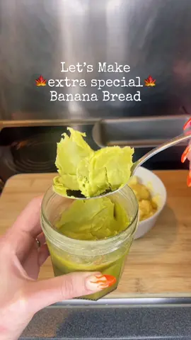 First time baking ~special~ banana bread 🍁😮‍💨  #greenbutter #bananabread 
