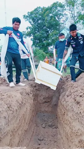 ฝังศพไร้ญาติ หลุมที่6/66 ชายเมียร์มาร์ไร้ญาติ ณ.สุสานวัดยางหัก อ.บ้านโป่ง จ.ราชบุรี ขออนุโมทนาบุญแด่ผู้บริจาคโลงศพด้วยคับ #มูลนิธิรวมใจการกุศลราชบุรี #พ้งไล้36 #รวมใจราชบุรี #Ruamjai51 #ภารกิจคนดีย์ #ศพไร้ญาติ #ล้างป่าช้า #ราชบุรี 