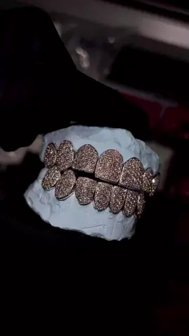 Unbreakable Grillz💧🥶📈 #diamondgrillz #diamond #goldgrillz #grillz #realdiamond #diamondtester #diamondtesting #icedoutjewelry #icedout #icedoutgrillz #moissanite #vvsdiamond #fypシ゚viral #viral #blingbling #rapper #hiphop #diamondteeth 