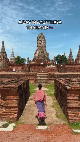 It’s only an hour away from Bangkok and it’s UNESCO World Heritage Site 🇹🇭 #thailand #travelbucketlist #unesco #ayutthaya #bangkokthailand #traveltiktok 