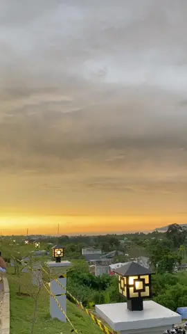 #sunset #senja #sunsetvibes #langitaesthetic #storypemandangan #langit #sulawesi #soundbugisviral 