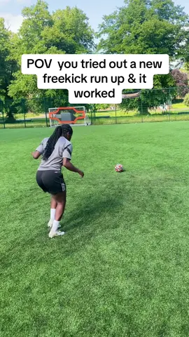 Hit it clean 😮‍💨 #freekick #footballtiktok #fyp 