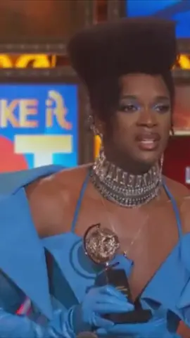 “For every trans, nonbinary, gender non-conforming human − whoever was told they couldn't be, couldn't be seen, this is for you.” Congratulations to the incredible @J Harrison Ghee for their groundbreaking Tony Award® win for Best Leading Actor in a Musical. Thank you for sharing your gifts and your gospel with the world! 💙 #SomeLikeItHotMusical #TonyAwards #Broadway #Nonbinary #LGBTQ