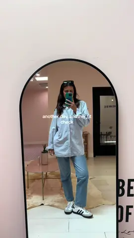 i just love this mirror 😌 #OOTD #microinfluencertiktok #contentcreator 