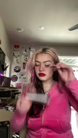 I literally miss talking to you guys so bad idk why i dont post im sorry #grwm 