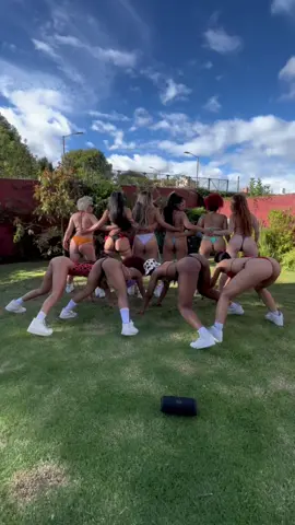 La combi twerkera #twerk #viral #fakebody 