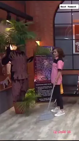 ayu niatnya nanya malah di sindir Wendy🤣😂😂#fypシ #ini #funnymomentclips #laporpakthemovie #kompilasilawak #funnyclip #ngakakkocak #funny #laporpakfanbase #selebritisindonesia #videokomedilucu #laporpakreaction #laporpakmovie #videongakakparah #polisiviral #filmkomedilucu #netmediatama #funnyvideo #lucu 