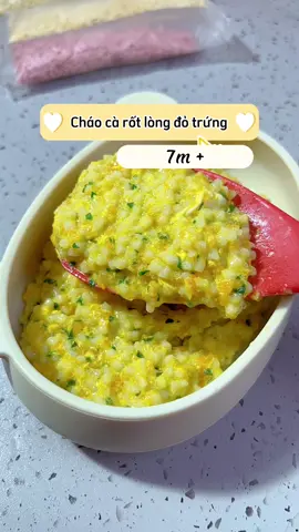 Cháo nguyên hạt ăn dặm rất giàu dinh dưỡng và ngon miệng. Mẹ có thể bổ sung các thực phẩm tươi sống như thịt, cá, trứng, rau để phong phú thêm bữa ăn của bé, khiến bé yêu thích hơn mỗi khi ăn dặm. #andamcungbong #andam #thucdonandam #nauanchobe #thinhhanh #chaoandam 