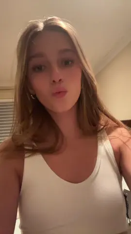 #fakebldy #18 #wearingclothes 