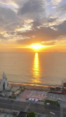 🤩View ngắm hoàng hôn xuất sắc 🤩#CapCut #nhatrang #dulich #chill 