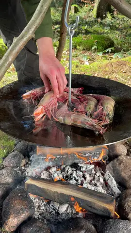 Have you ever seen shrimps that big? 😏 🔥   #firekitchen #asmr #seafood #shrimps