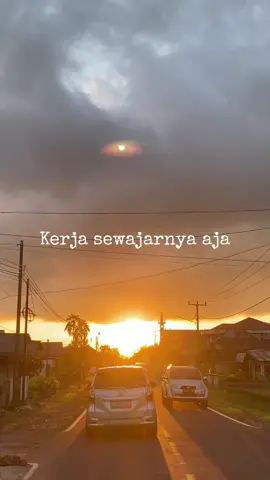 Semangat bekerja #budakcorporate #kerjakeras #fyp #fypdongggggggg #manado #bekerjasepenuhhati #kerjakerasdemikeluarga 